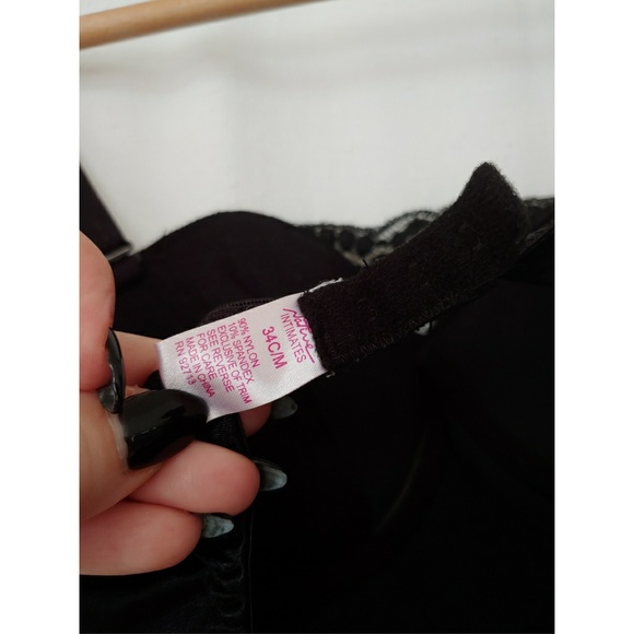 🪩 3/$15 Black Lace & Satin Babydoll w/ or wo/ straps - Picture 5 of 7